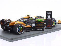 Lando Norris McLaren MCL38 #4 winnaar Miami GP formule 1 2024 1:18 Spark