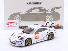 Porsche 911 (992) GT3 RS 建造年份 2023 白色的 / 橙子 / 装饰风格 1:18 Minichamps