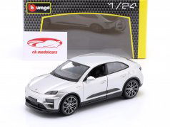 Porsche Macan Turbo Electric Año de construcción 2024 plata 1:24 Bburago