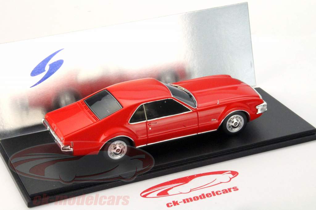 Oldsmobile Toronado Year 1968 red 1:43 Spark