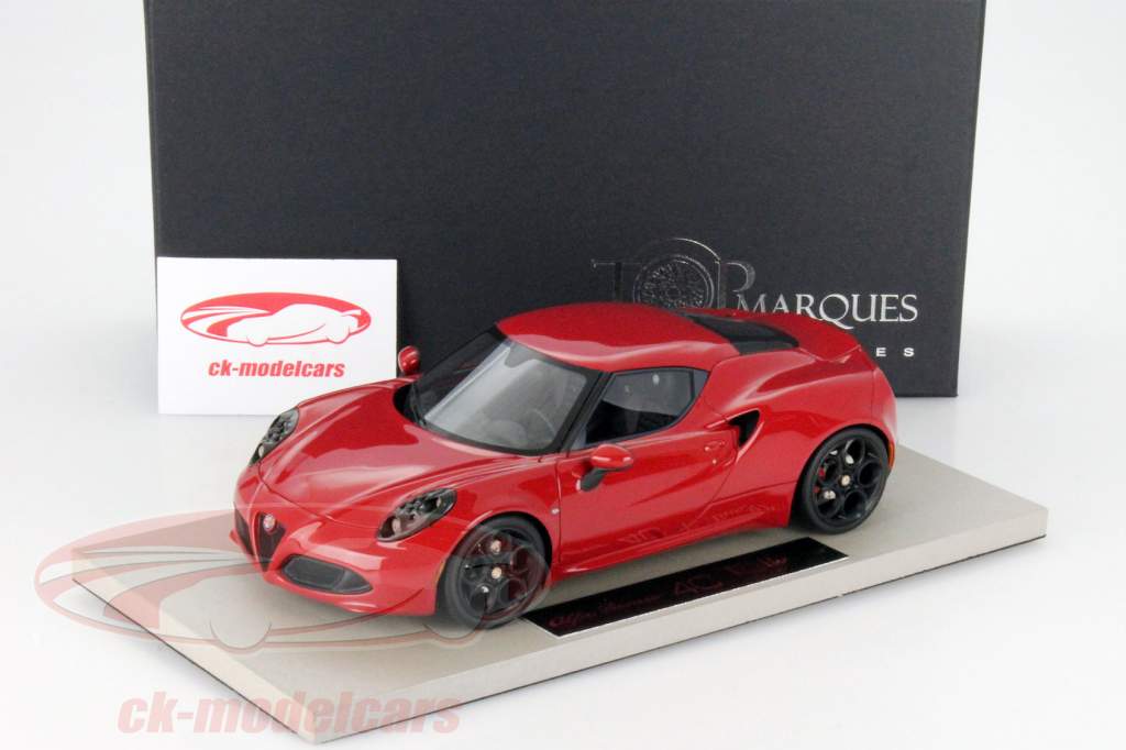 Альфа Ромео 4C Год 2014 красный 1:18 TopMarques