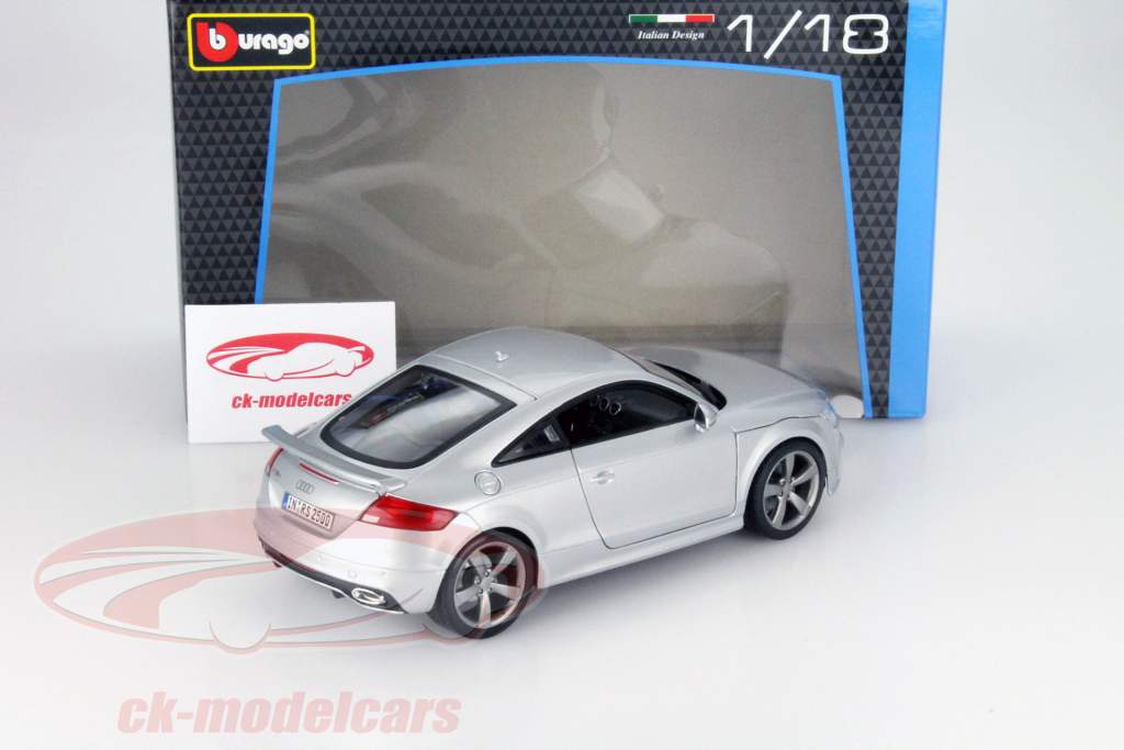 Audi TT RS argento 1:18 Bburago