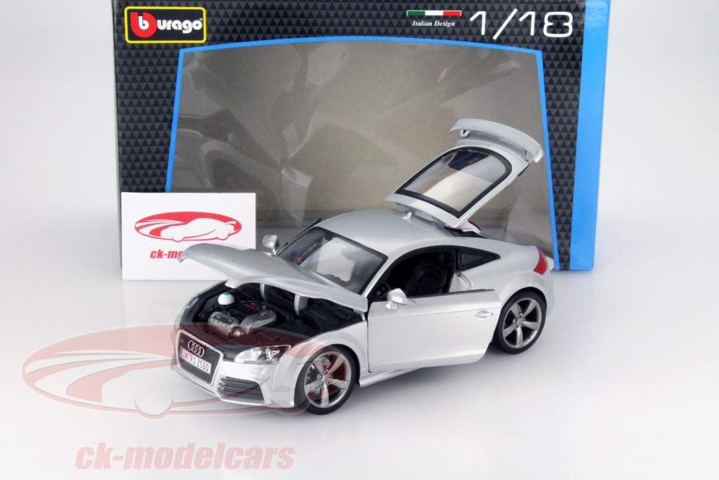 Audi TT RS argento 1:18 Bburago
