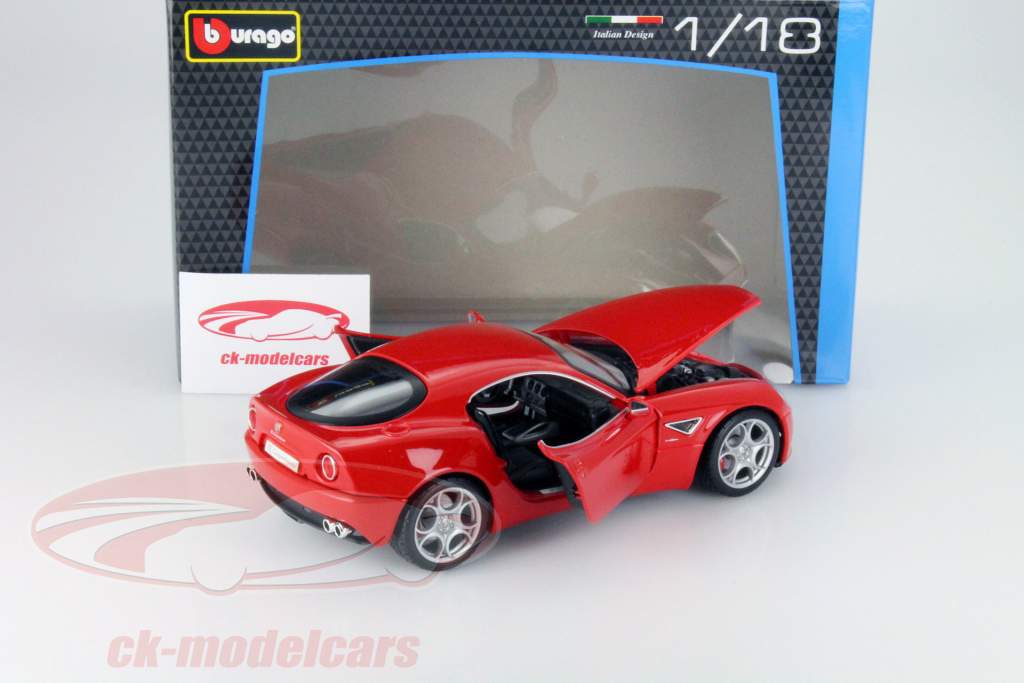阿尔法 罗密欧 8C 竞技公司 红 1:18 Bburago