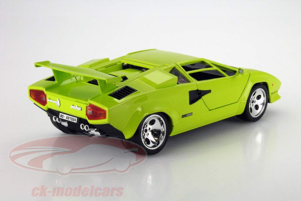 Lamborghini Countach 5000 Quattrovalvole vert 1:18 Bburago