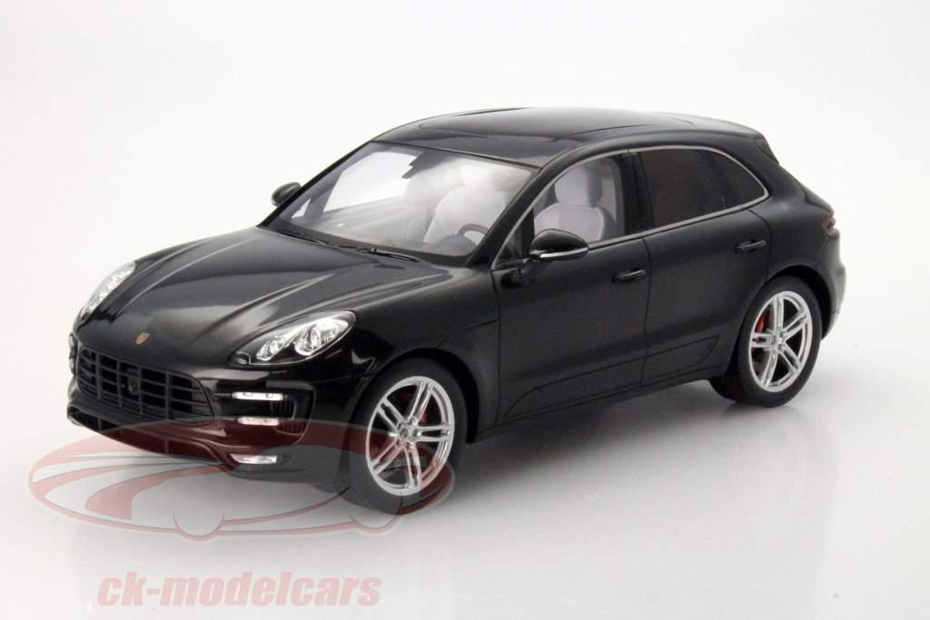 Porsche Macan Turbo ミニカー ブラック Spark 1:18 Porsche Macan turbo deep black metallic WAP 021