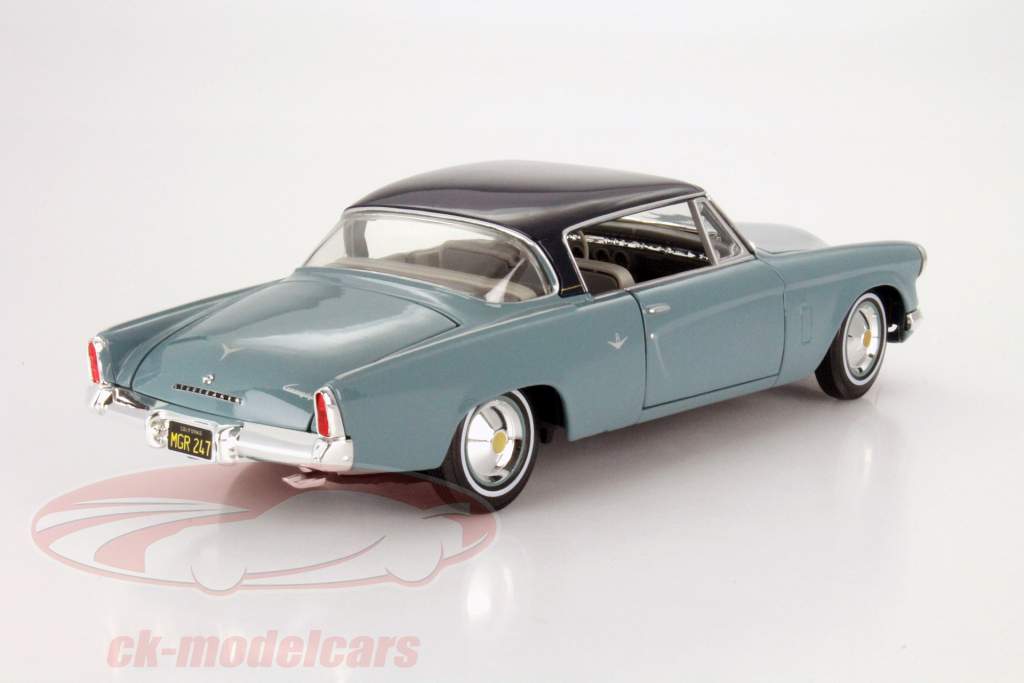 Studebaker Starliner Anno 1953 blu 1:18 Maisto
