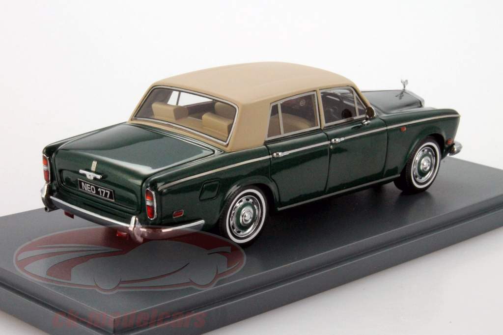 劳斯莱斯银影RHD金属绿色/米色1时43分新