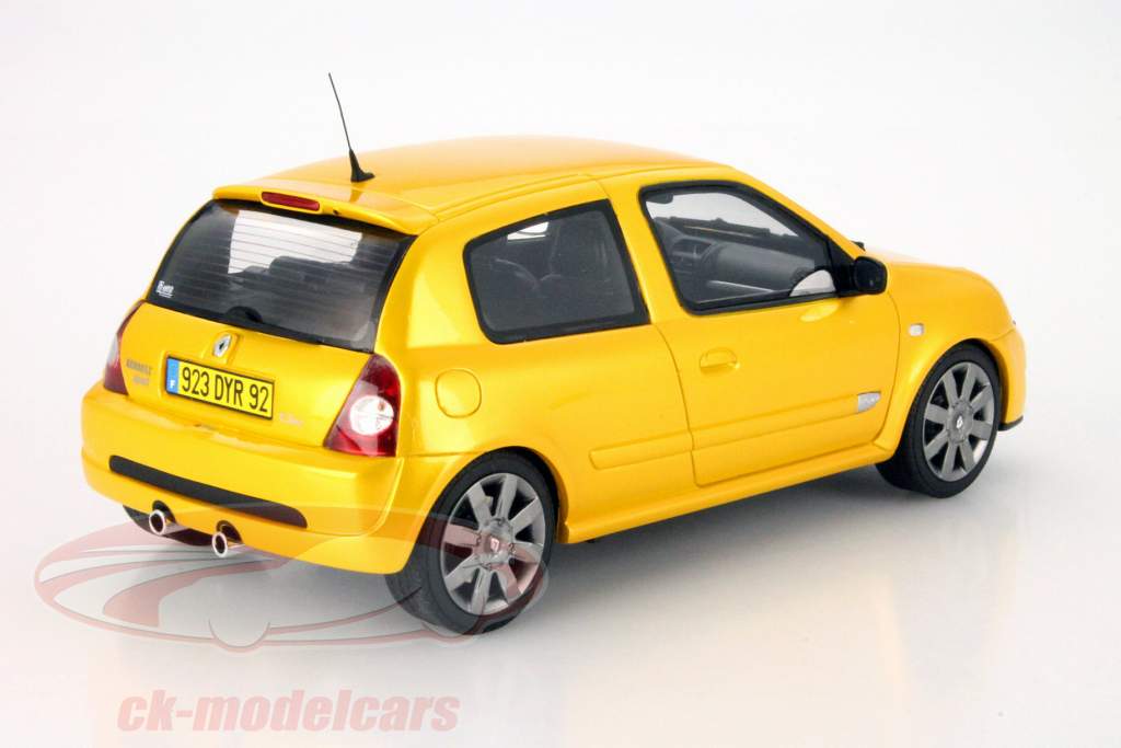 Renault Clio 2 RS phase 3 Année 2004 jaune 1:18 OttOmobile