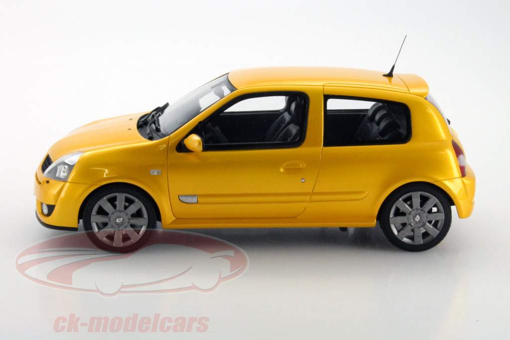 雷诺 克里欧 2 RS 相 3 年 2004 黄色 1:18 OttOmobile