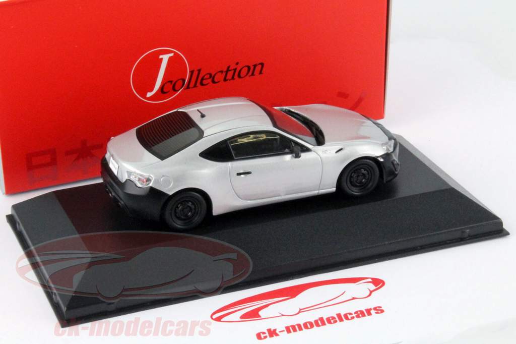 Тойота 86 RC Version Год 2012 серебро / черный 1:43 JCollection