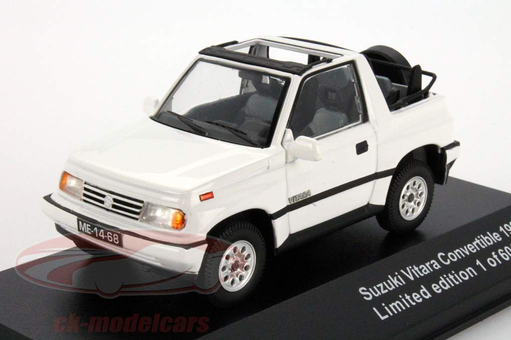 スズキ エスクード コンバーチブル 年 1992 白 1:43 Triple9