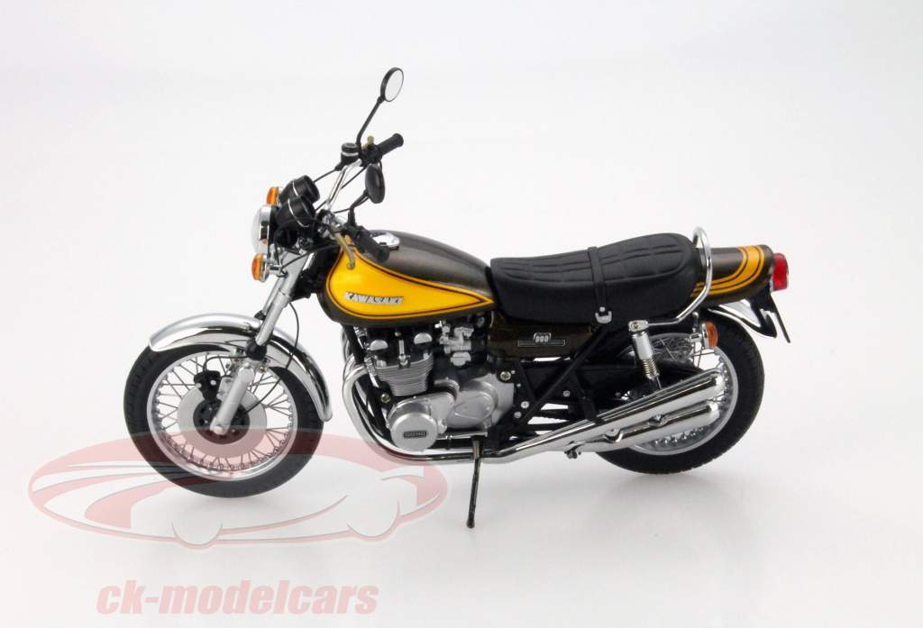 Minichamps 1:12 Kawasaki Z1 900 Super 4 Year 1972 candy