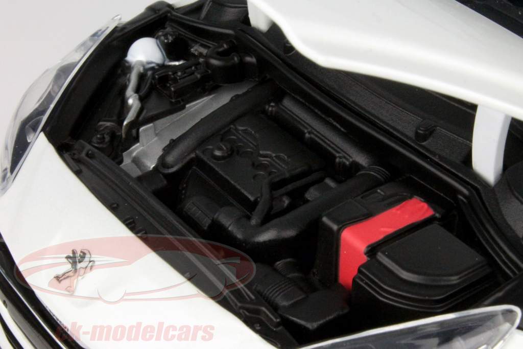 プジョー RCZ 年 2012 白 / 黒 1:18 ノレブ