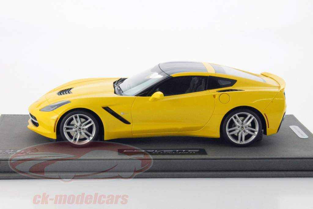 Chevrolet Corvette Stingray Año 2013 velocity amarillo 1:18 BBR