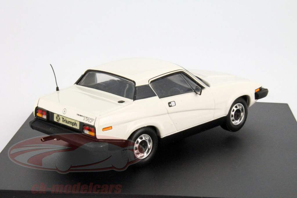 Триумф TR7 Год 2001 фарфор белый 1:43 Trofeu