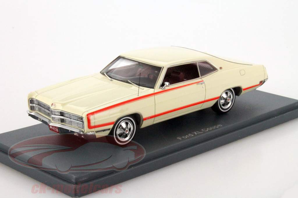 Ford XL Coupe 2ドア 白 1:43 ネオ
