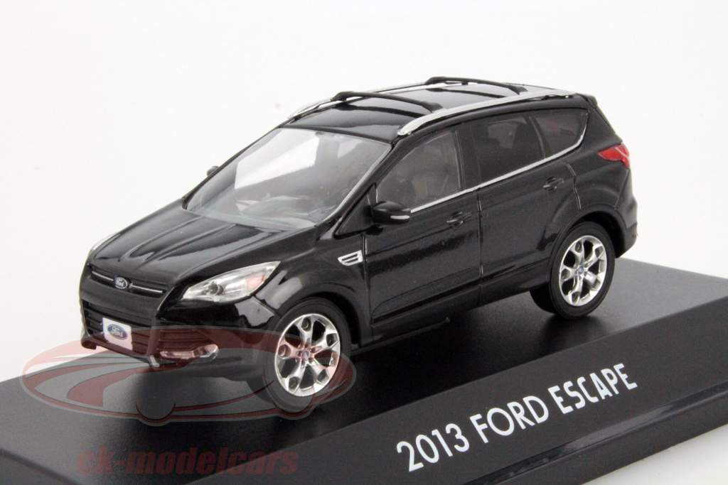 Ford Kuga / Escape Год 2013 черный 1:43 Greenlight