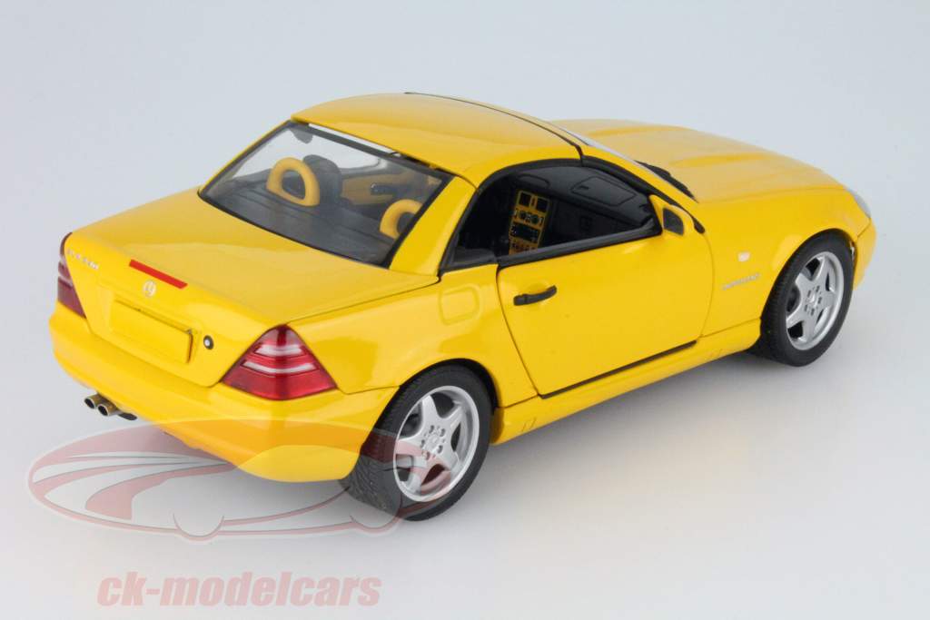 1/18 UTモデル メルセデスベンゾ SLK AMG UT-Models 1:18 メルセデス·ベンツ SLK 230 コンプレッサー AMG