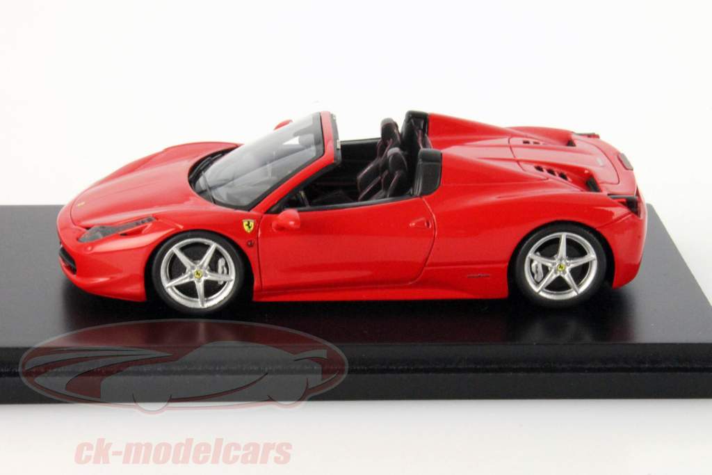 フェラーリ 458 スパイダー 年 2012 赤 疾走 1:43 富士見
