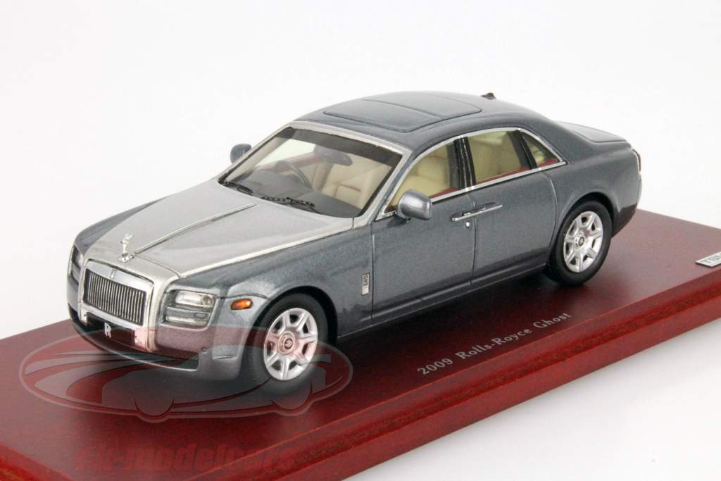Rolls-Royce Ghost Baujahr 2009 tungsten grau 1:43 TrueScale