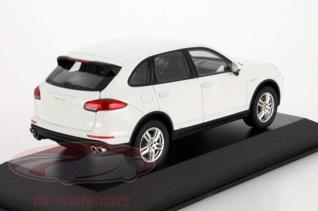Porsche Cayenne E2 II S 電子ハイブリッド 白 1:43 Minichamps