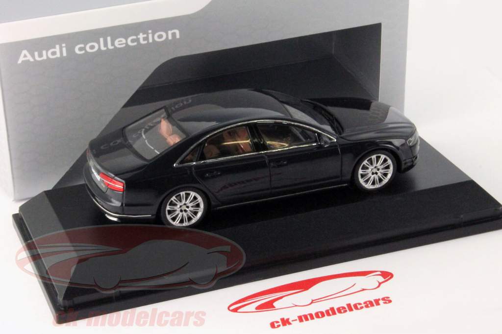 Audi A8 построен в 2014 лунном свете синей 1:43 Спарк