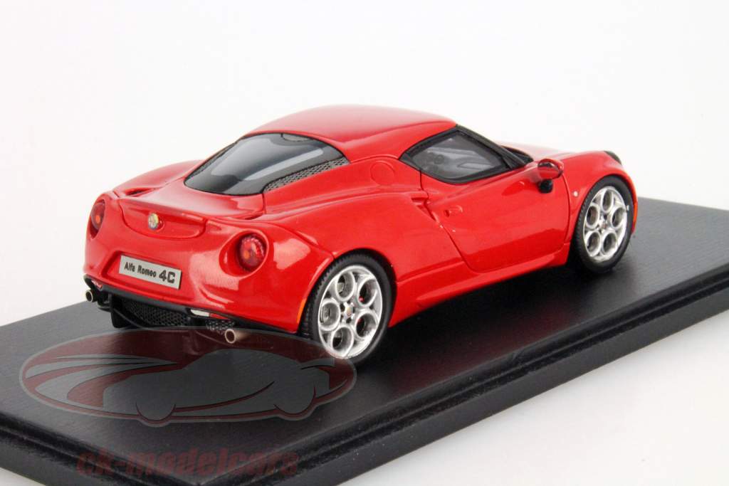 Alfa Romeo 4C 一年 2013 红 1:43 Spark