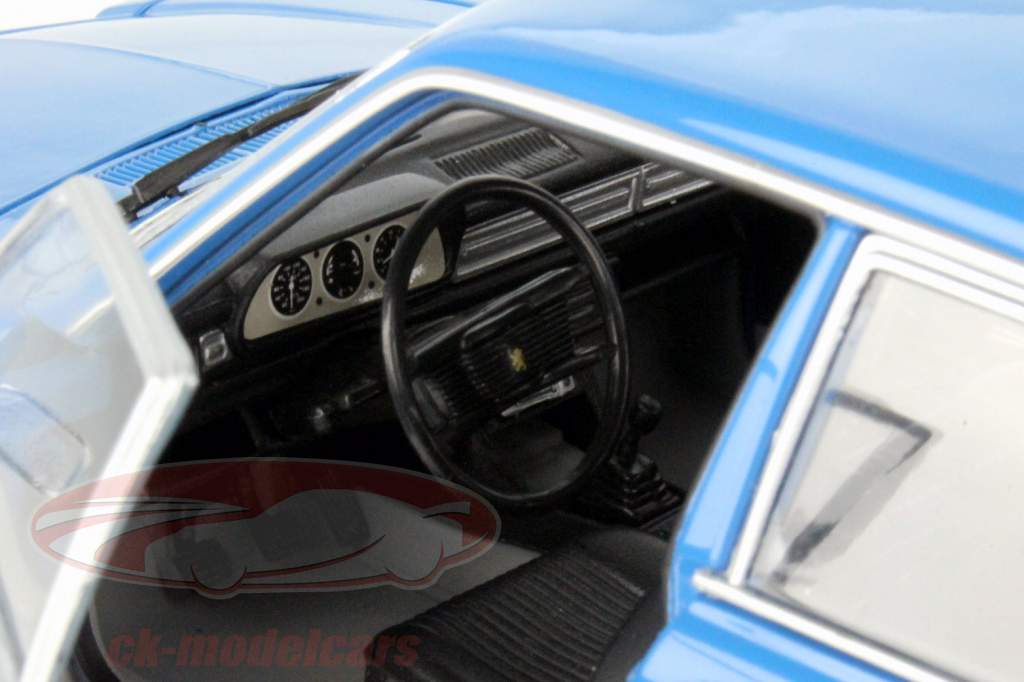 Peugeot 504 Anno 1975 azzurro 1:18 Welly