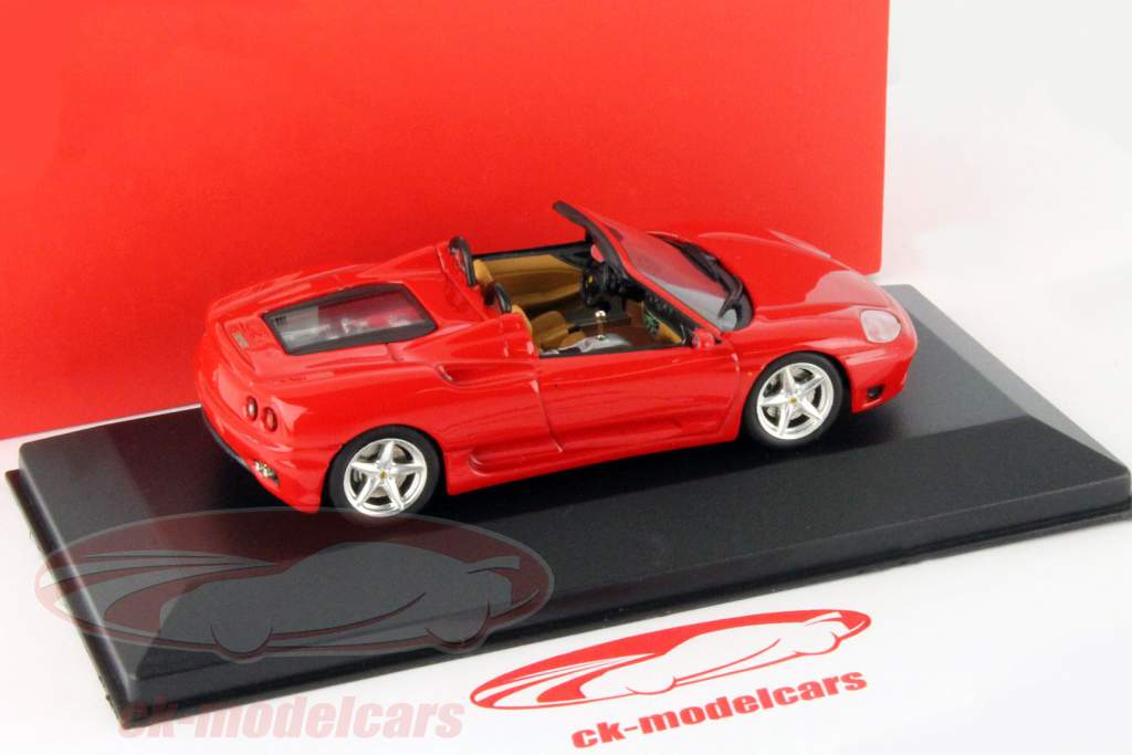 Ferrari 360 Spider 一年 2000 红 1:43 Ixo