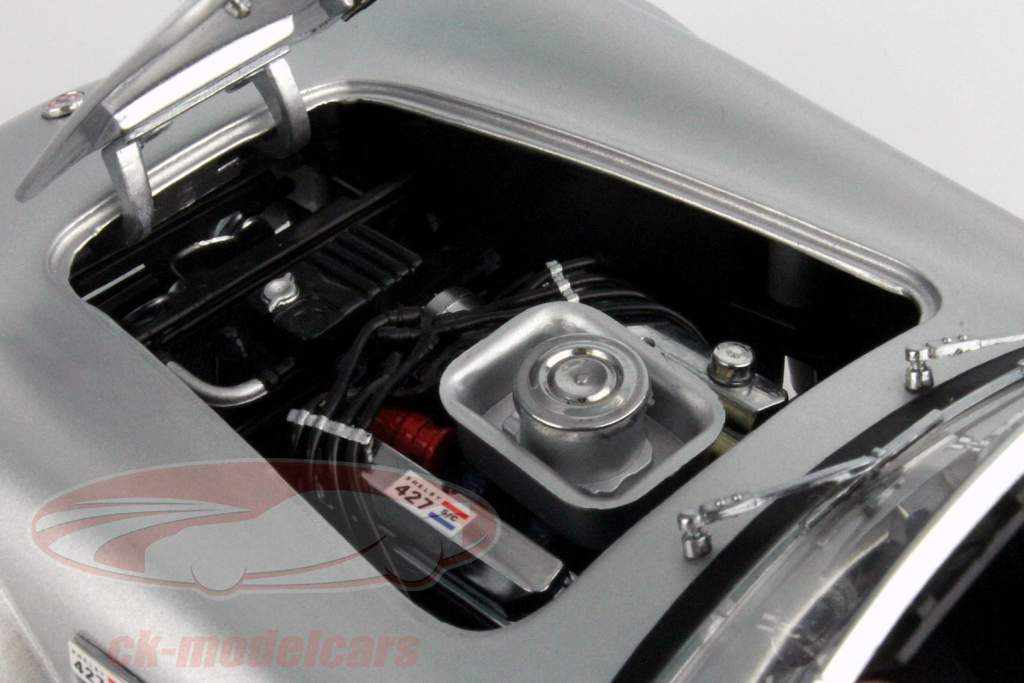 Shelby Cobra 427 S/C estera plata 1:18 Kyosho