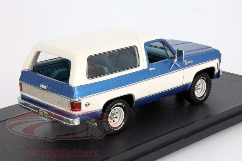 Chevrolet Blazer K5 Cheyenne построен в 1978 синий / белый 1:43 матрицы
