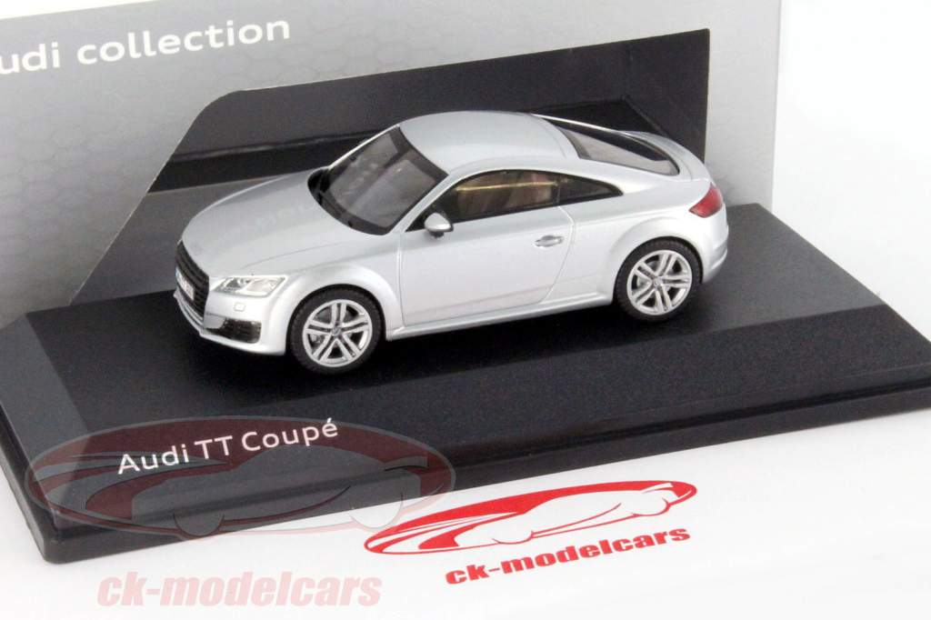 Audi TT 双门轿跑车 箔 银 1:43 Spark