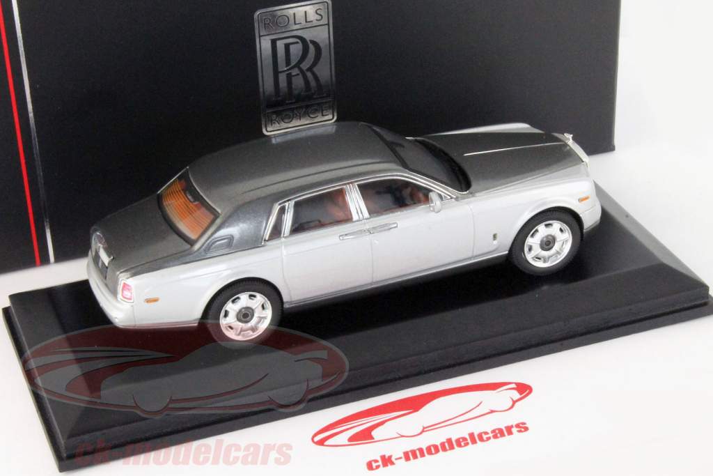 Rolls Royce Phantom argento grigio metallico Anno 2012 1:43 Ixo