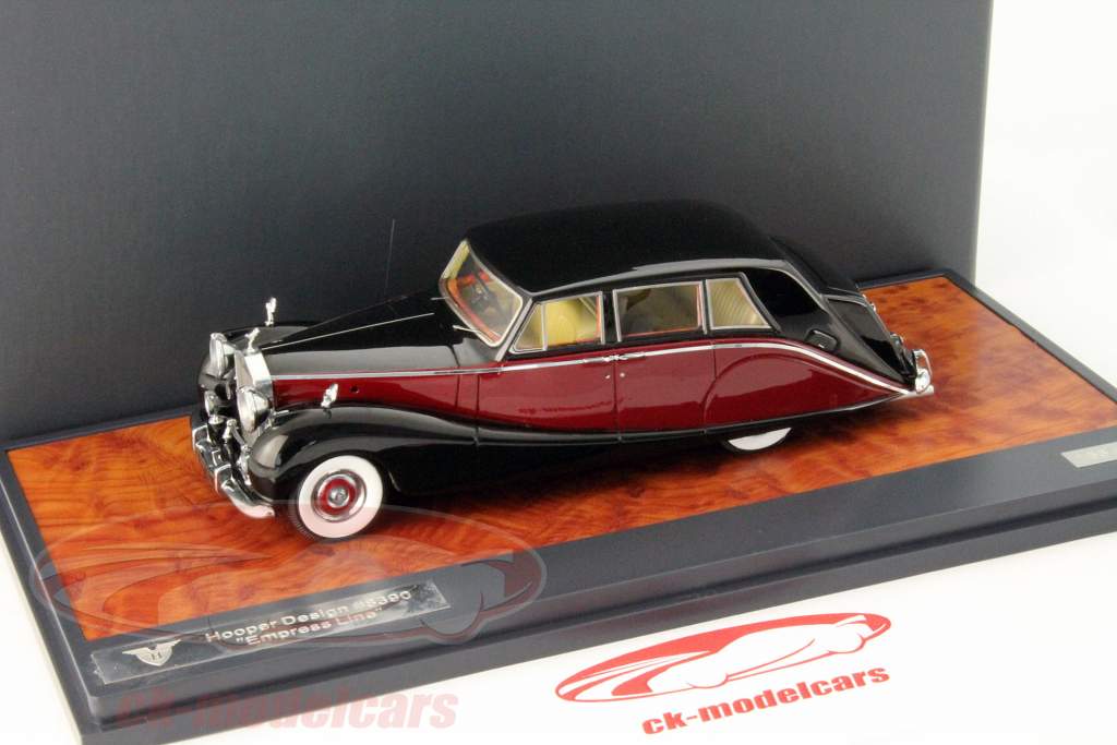 Hooper Conception #8390 Impératrice Ligne rouge / noir 1:43 Matrix