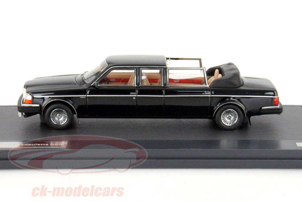 Volvo 264 Nilsson Laundaulette 年 1981 黒 1:43 Matrix
