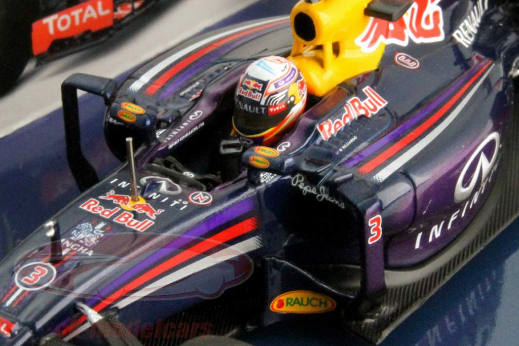 1/18 INFINITI REDBULL RACING RB10 S.ベッテル Spark 1/18 Scale 18S135 - Red Bull RB10 F1 2014 #1 S.Vettel