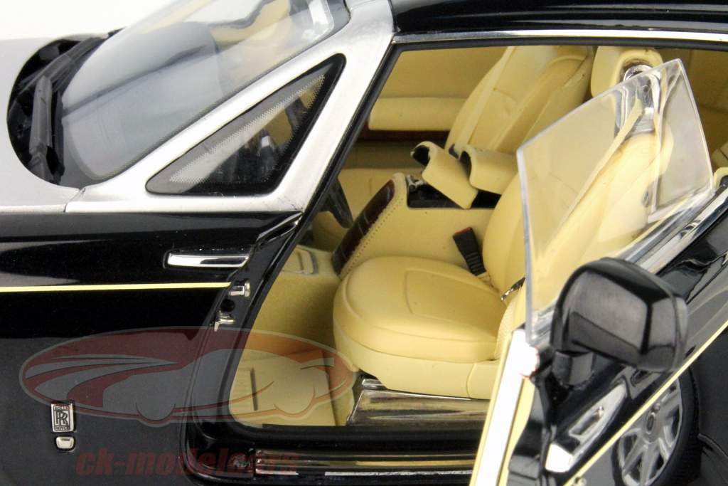 Rolls Royce Phantom Coupe Год 2012 алмаз черный 1:18 Kyosho