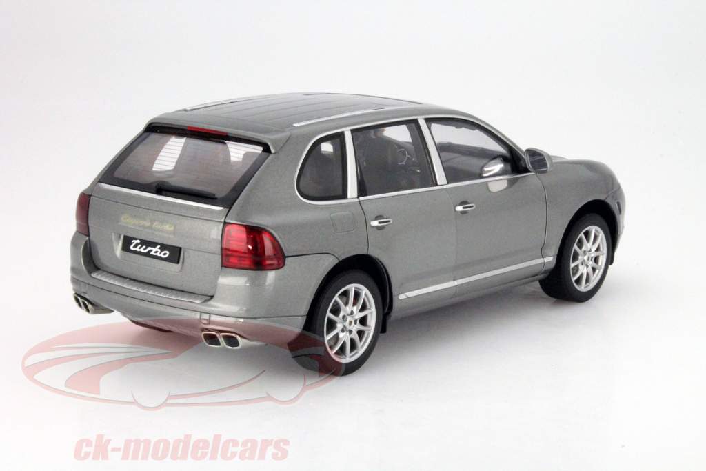 Porsche Cayenne Turbo grau metallic 1:18 AUTOart