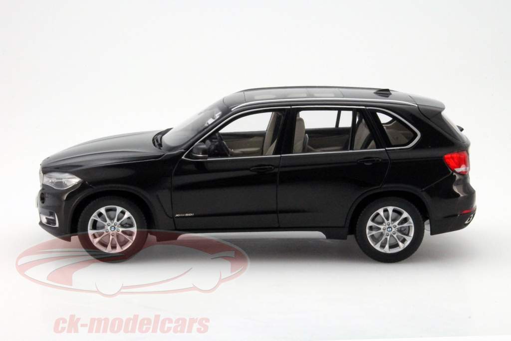 BMW X5 シリーズ (F15) ブラウン 1:18 ParagonModels
