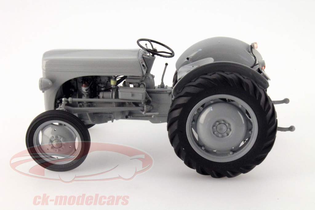 Ferguson TE 20 grau 1:18 Schuco