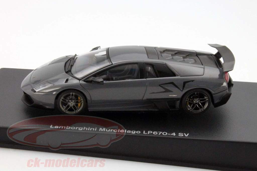 Lamborghini Murcielago LP670-4 SV построена в 2009 году серые AUTOart 1:43