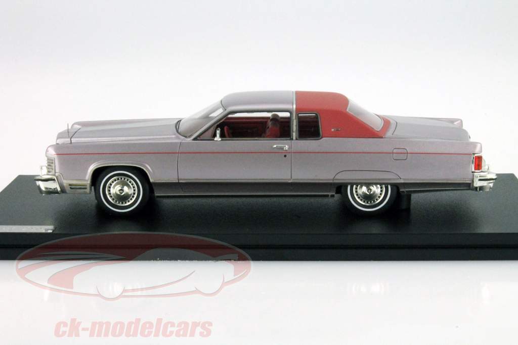 Lincoln Town Coupe 年 1976 粉红色 金属的 1:43 GLM