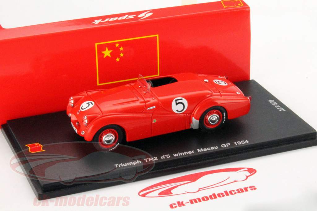 E. Carvalho Triumph TR2 #5 Vinder Macau GP 1954 1:43 Spark
