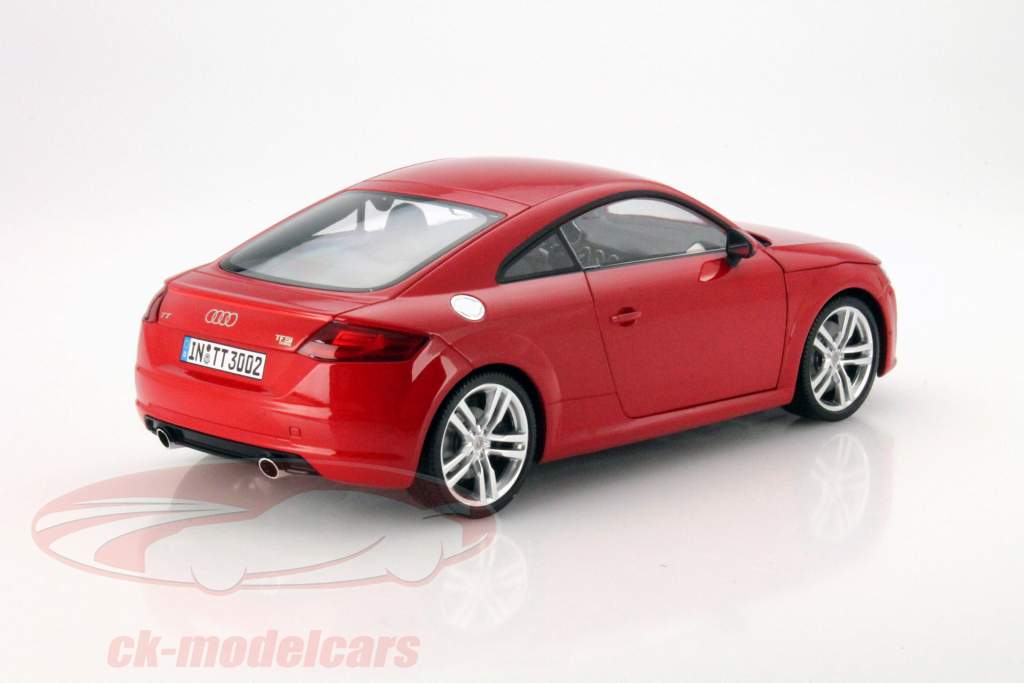 Audi TT Coupe tango rosso 1:18 Minichamps