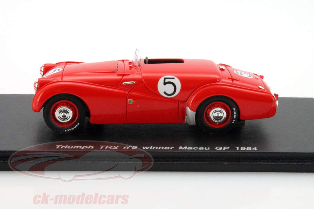 E. Carvalho Triumph TR2 #5 Vinder Macau GP 1954 1:43 Spark