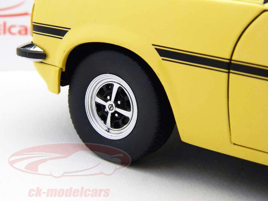 欧宝阿斯科纳乙SR柔和的米色柔和1975 1:18森斯尔