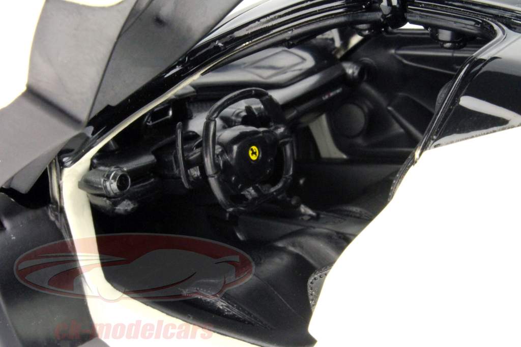 Ferrari LaFerrari 年 2013 白 / 黑 1:18 HotWheels Foundation