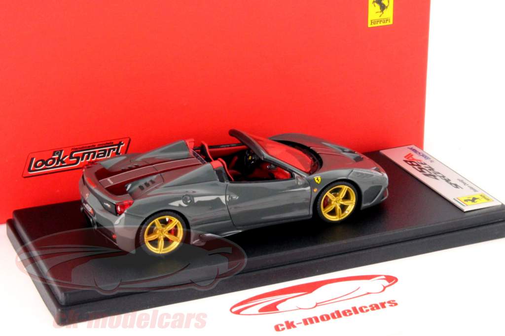 Ferrari 458 Speciale A mellemgrå med sort Strip 1:43 LookSmart