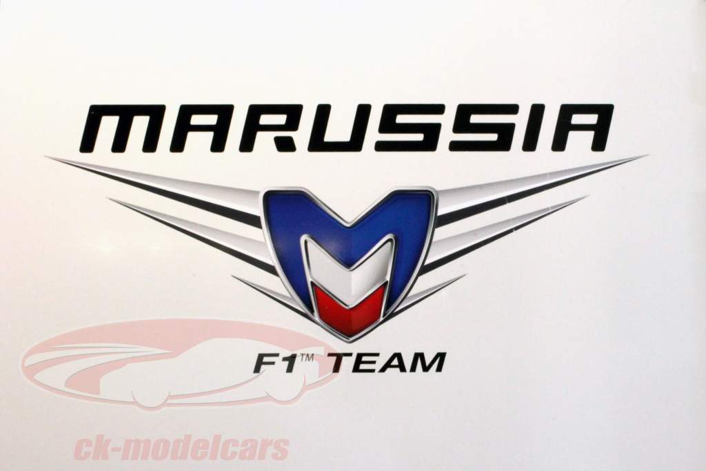 40 pit screens white Aluminum and Plastic Marussia Formula 1